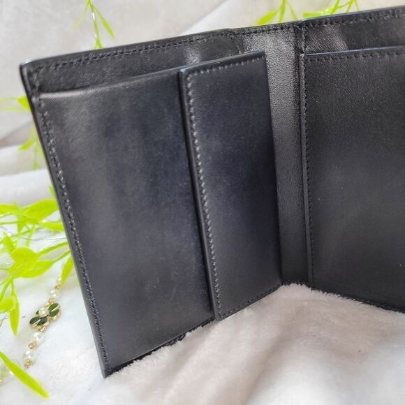 Saint Laurent Bifold Wallet Yves St. Laurent NIB AUTHENTIC GIFTABLE - Picture 9 of 16